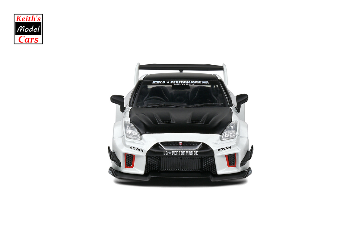 1:43 Scale Solido Nissan GT-R LB-Silhouette Works GT 35GT-RR in White  (S4311203)