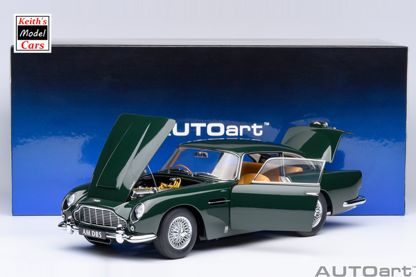 [1/18 Scale] Aston Matin DB5 in British Racing Green by AUTOart Models