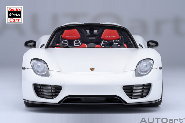 [1/18 Scale] Porsche 918 Spyder Weissach Package in White with Red Interior by AUTOart Models