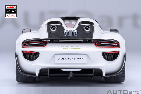 [1/18 Scale] Porsche 918 Spyder Weissach Package in White with Red Interior by AUTOart Models