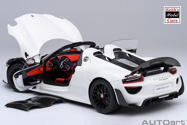 [1/18 Scale] Porsche 918 Spyder Weissach Package in White with Red Interior by AUTOart Models