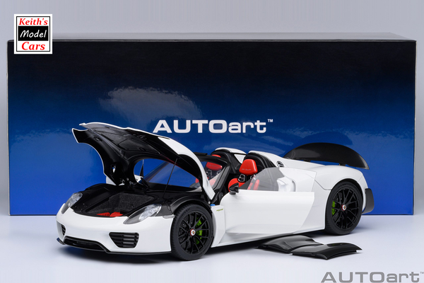 [1/18 Scale] Porsche 918 Spyder Weissach Package in White with Red Interior by AUTOart Models