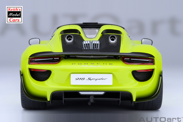 [1/18 Scale] Porsche 918 Spyder Weissach Package in Acid Green by AUTOart Models