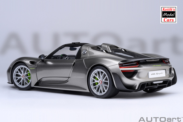 [1/18 Scale] Porsche 918 Spyder Weissach Package in Liquid Metal Silver by AUTOart Models