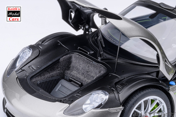 [1/18 Scale] Porsche 918 Spyder Weissach Package in Liquid Metal Silver by AUTOart Models