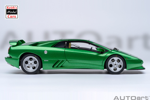 [1/18 Scale] Lamborghini Diablo SE 30th Anniversary in Verde Mic/Metallic Green by AUTOart Models