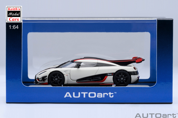 [1/64 Scale] Koenigsegg One:1 in Pebble White/Carbon by AUTOart Models