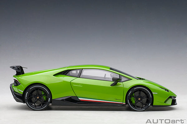 [1/18 Scale] Lamborghini Huracán Performante in Verde Mantis/Pearl Green by AUTOart Models