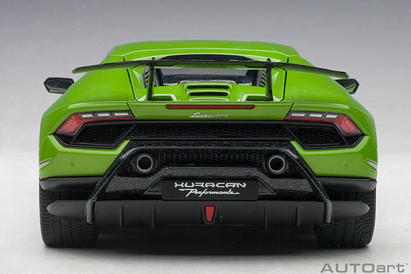 [1/18 Scale] Lamborghini Huracán Performante in Verde Mantis/Pearl Green by AUTOart Models