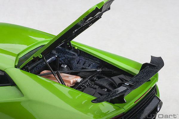 [1/18 Scale] Lamborghini Huracán Performante in Verde Mantis/Pearl Green by AUTOart Models